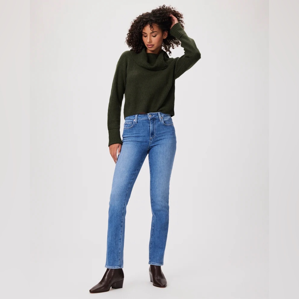 Paige Cindy 30” Inseam Straight Leg Jeans in Princess wash